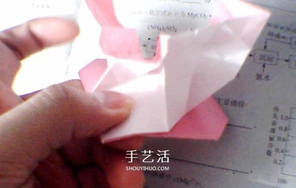 Illustrations on how to fold Valentines Day love origami with wings to make a perfect match