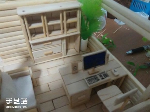 Disposable chopsticks are used to hand-make a life-like villa model, the steps are complete! 