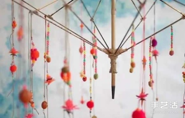 A collection of small-scale productions using waste umbrellas is eye-opening