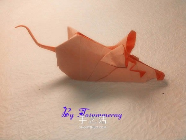 How to make origami mice with illustrations and steps for folding a three-dimensional mouse