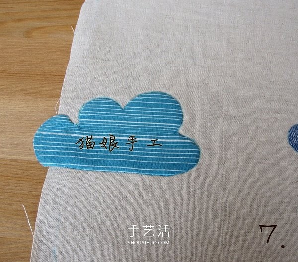 Non-woven fabrics make auspicious cloud table mats, fabric art handmade cloud table mats