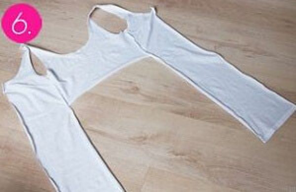 Ordinary womens inner vests are handmade and transformed into DIY hot and sexy vests