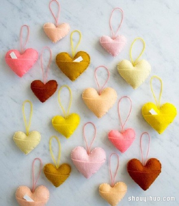 DIY handmade illustrated tutorial for non-woven heart-shaped pendant trinkets