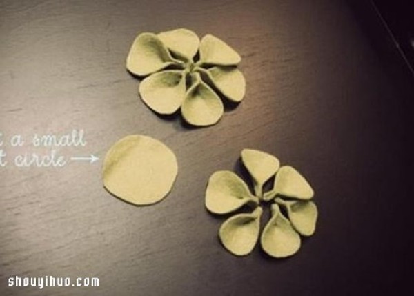 Illustrated tutorial on hand-making retro-style felt flowers without needlework