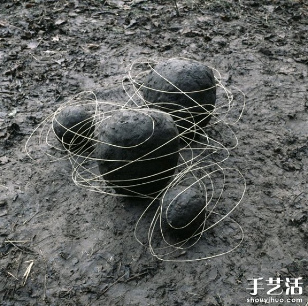 Andy Goldsworthys land sculpture art work