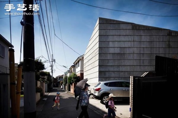 Tokyos small and novel building design through the photographers lens