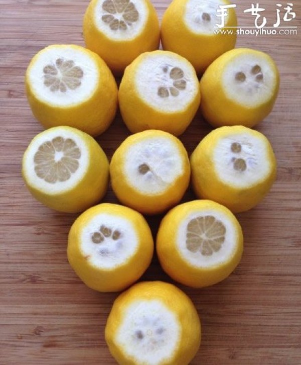 Honey lemon recipe for detoxification and whitening