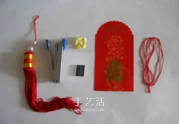 How to make red envelopes, how to make New Year lanterns with red envelopes by hand