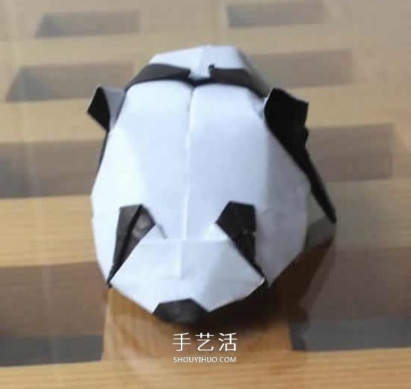 The origami step-by-step illustration of the crawling giant panda is so naive and cute~