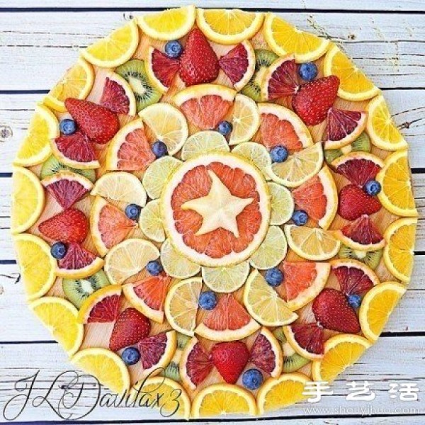 Super artistic fruit platter DIY