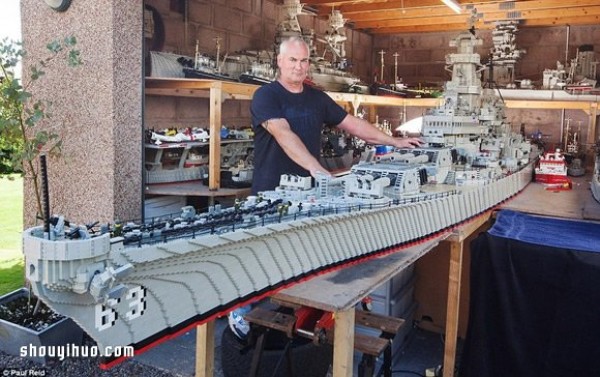 Three years to build the "largest Lego battleship", the record was broken just after completion