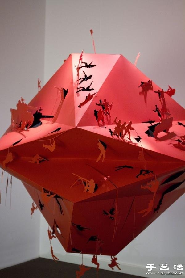 Creative paper-cutting: Fierce and bloody battle in the Red Fortress