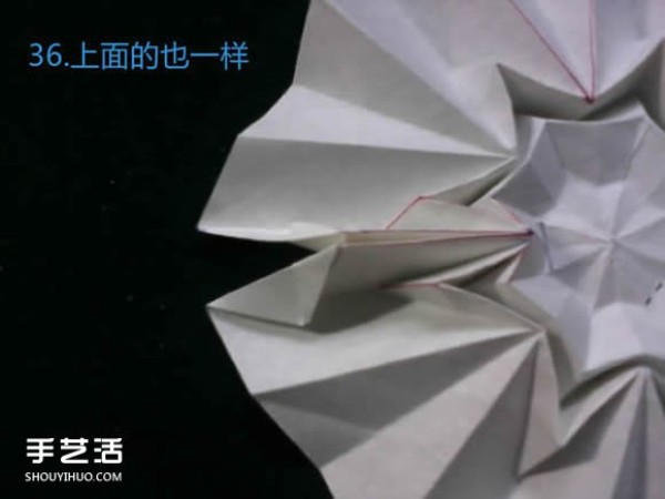 Three kinds of eight-petal flower foldingPaper method illustrates the steps of folding an eight-petal flower