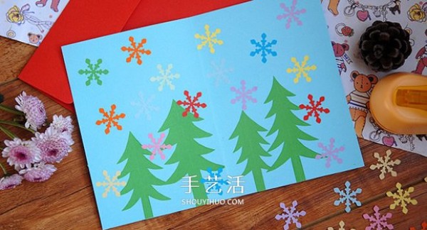 DIY Christmas card making tutorial and feel the little beauty of flowing colors