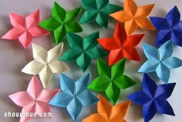 How to fold the origami five-star flower. Illustrated tutorial on how to fold the five-star flower.