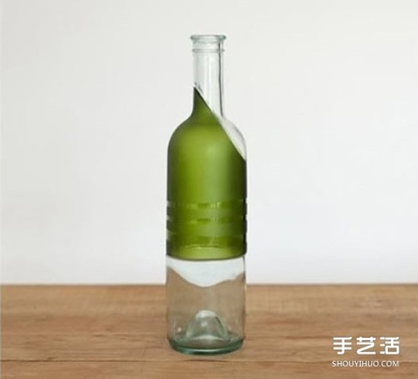 Creative handmade pictures of glass bottles to make glasses, trays and candle holders