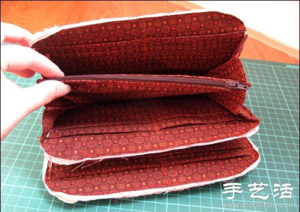 How to make a long wallet by making a homemade patchwork wallet.