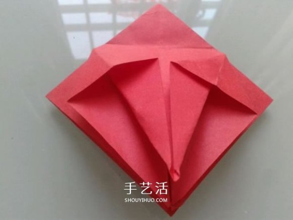 Origami flower tutorial: Illustration of how to fold a beautiful double rose