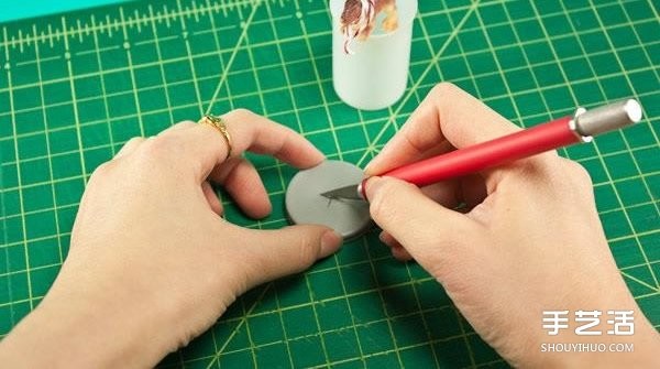 DIY method of Christmas light decoration and illustration of making Spring Festival lanterns