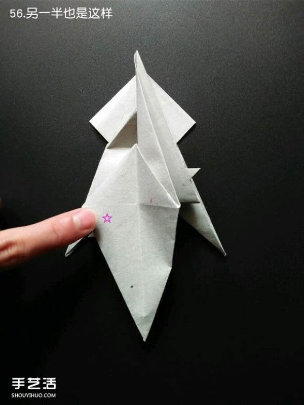 Super complex origami shark illustration, detailed steps for folding a three-dimensional shark