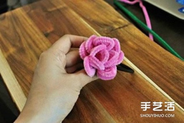 Twist stick flower tutorial illustration DIY handmade rose headband