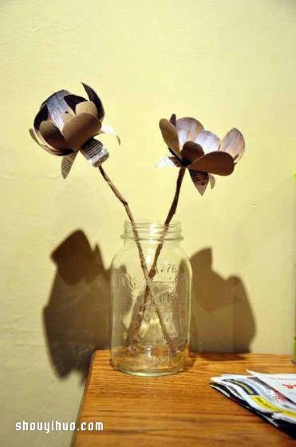 How to make beautiful decorative flowers from toilet paper rolls step by step