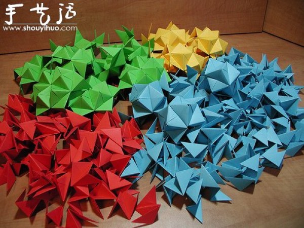 Appreciation of three-dimensional geometric origami works