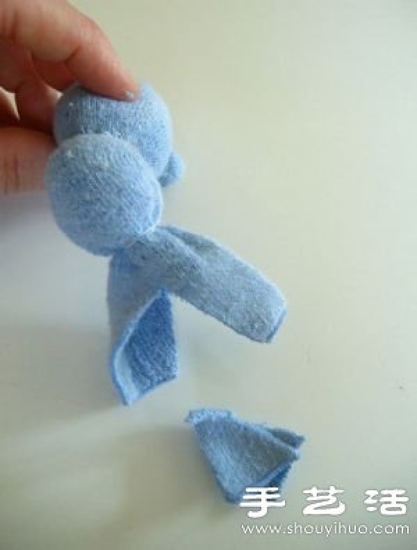 How to make a rabbit doll with socks