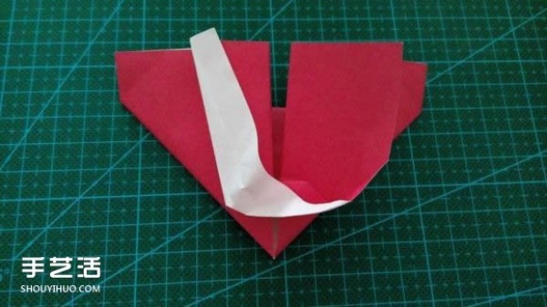 LOVE heart-shaped origami illustrated tutorial on how to fold LOVE love on Valentines Day