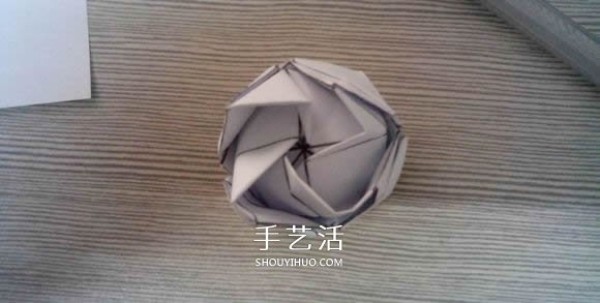 Illustration of how to fold the eight-petal Kawasaki rose, origami eight-petal Kawasaki rose