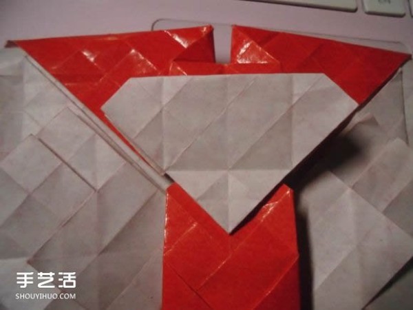 Kissing Fish Origami Illustration of the Super Complex Heart Folding Process