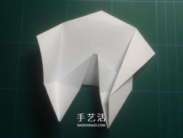 Childrens hand-made origami Daibai illustrates the simple and cute folding method of Daibai