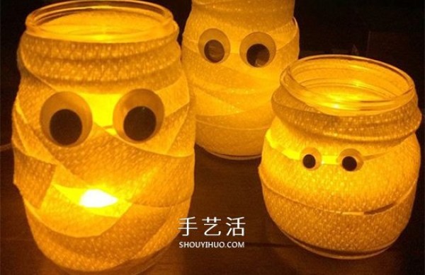 How to make cute handmade Halloween mummy lanterns from glass bottles