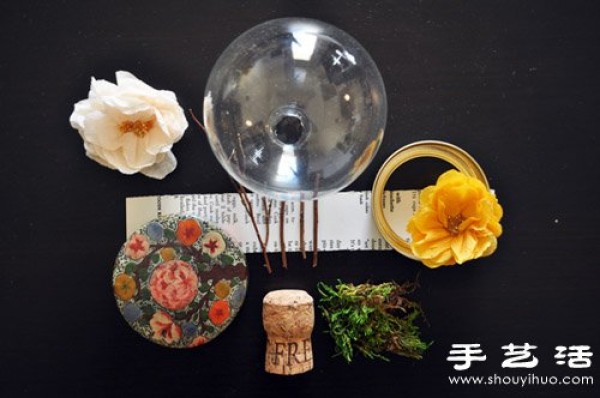 Small production of waste products: DIY beautiful decorative ornaments from glass bottles