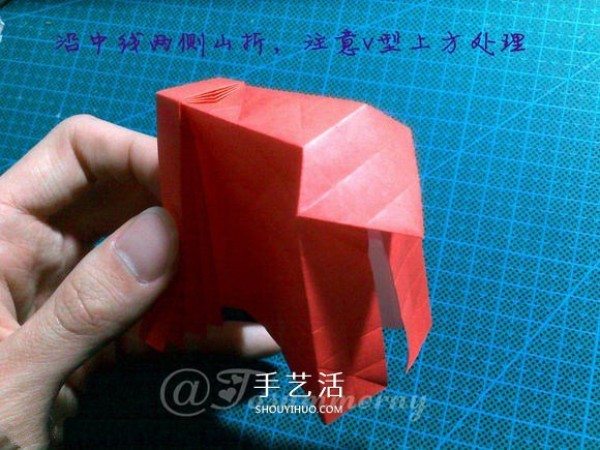 Illustration of how to fold a beautiful origami angel heart ring as a small origami gift for lovers