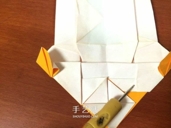 How to fold a complex three-dimensional sports car with detailed steps of origami sports car