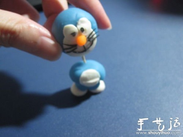 Tutorial on making Doraemon with plasticine