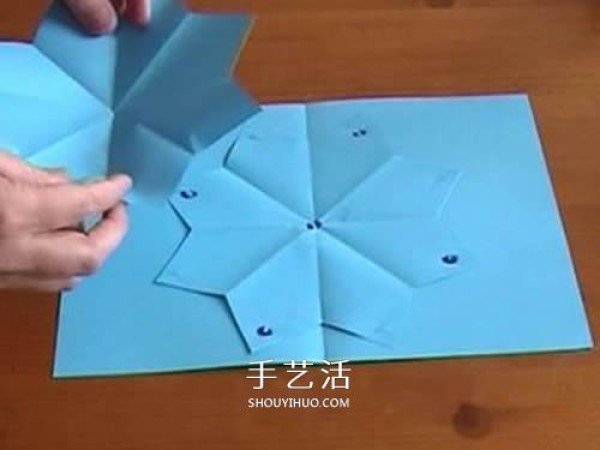 How to make a three-dimensional paper flower greeting card DIY Mothers Day three-dimensional flower greeting card