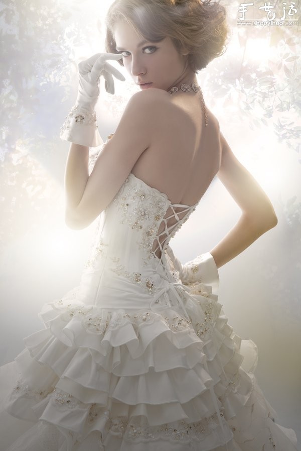 Luxurious and beautiful wedding dress, make you the most beautiful bride