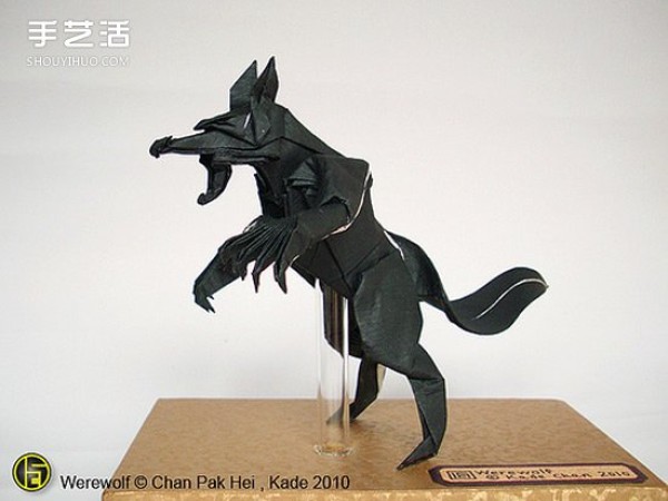 Origami Werewolf Illustrated Process Steps and Complex Werewolf Folding Tutorial