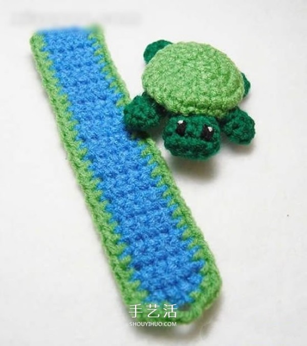 Winter Warm Turtle Bracelet Knitting Method Crochet Cartoon Bracelet Illustration