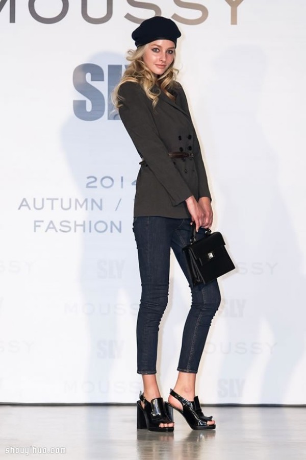 MOUSSY & SLYs autumn and winter womens clothing creates a British retro style