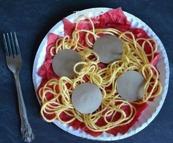 Make your own pasta! Childrens paper plate making noodles