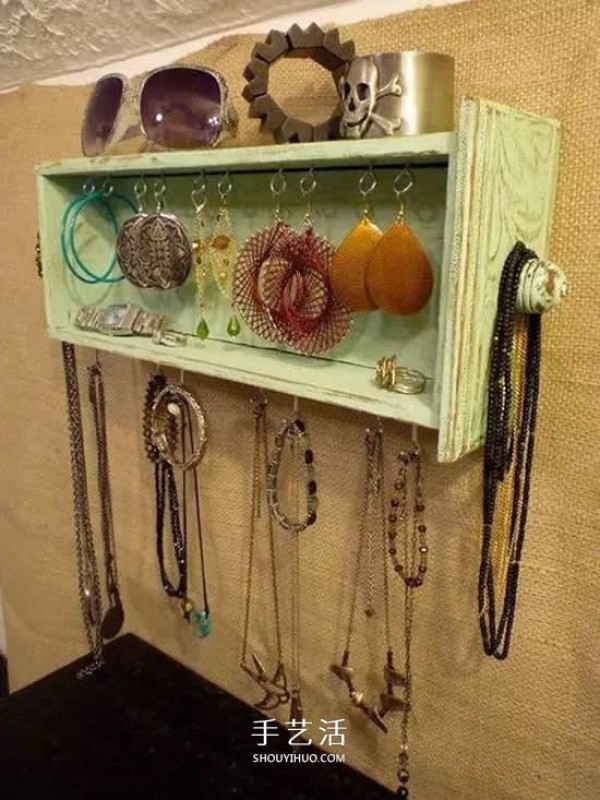 Creative DIY transformation of old drawers into beautiful and practical furniture