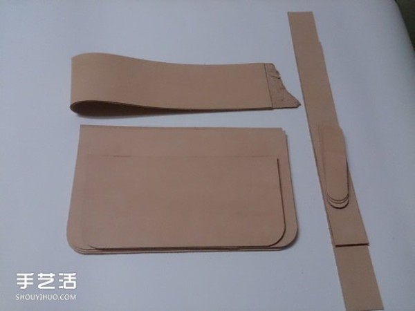 Vegetable tanned leather Cambridge bag making tutorial, homemade Cambridge bag DIY method illustration