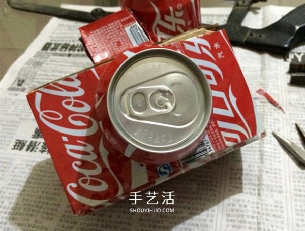 How to make a simple toy camera using cans as a camera model