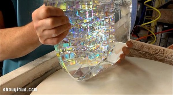 Jack Storms optical engraving creates glass sculpture art