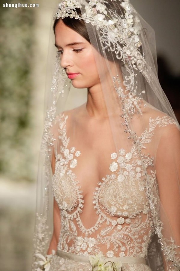 11 Sexy Wedding Dresses That Break the Traditional Impression That Are Not Only Romantic but Elegant