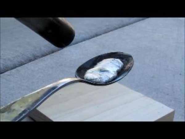 Watch a handmade master DIY making a ring using coins