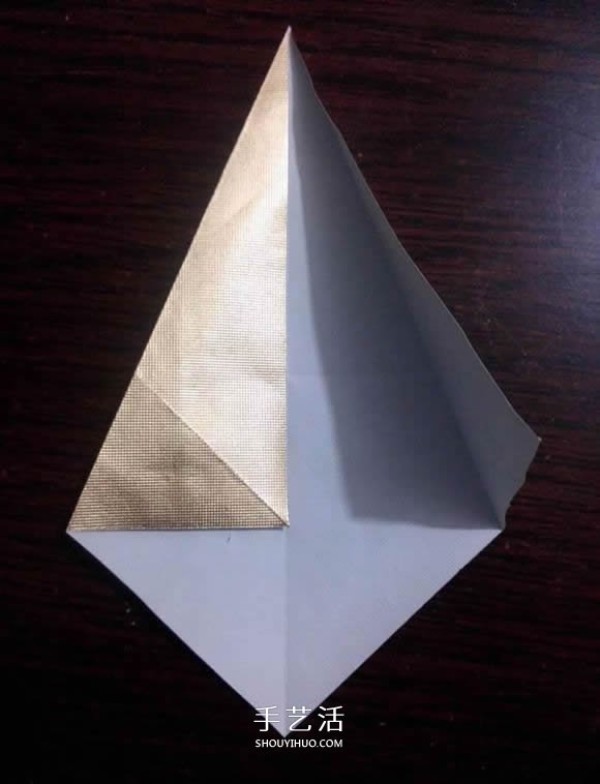 Using cigarette box paper waste and making origami three-dimensional owl illustration step-by-step